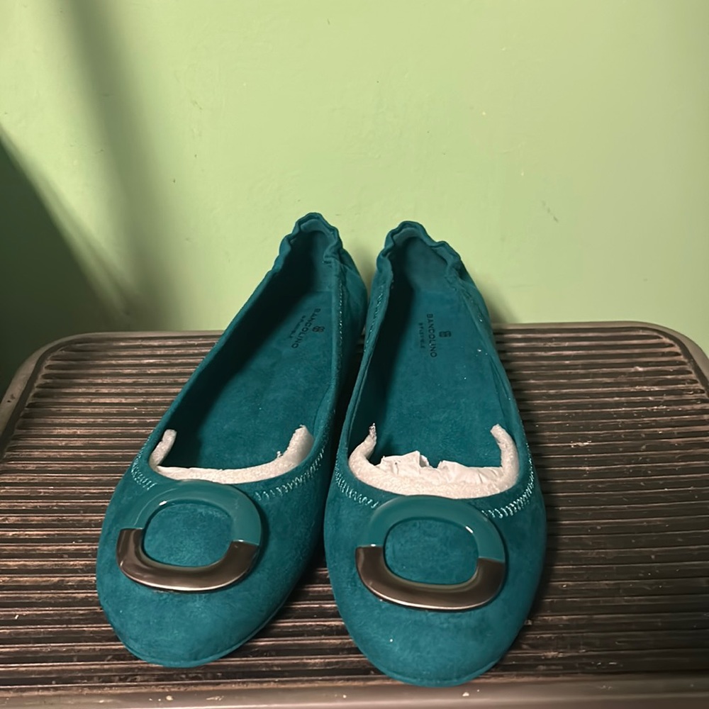 New/never worn - Bandolino ballerina flats dark turquoise 9.5 run small/narrow.